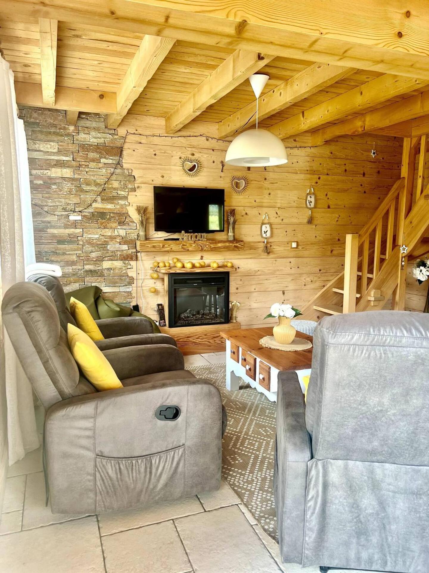 Les Clefs Charming Family Chalet For 8 People, With Private Hot Tub מראה חיצוני תמונה