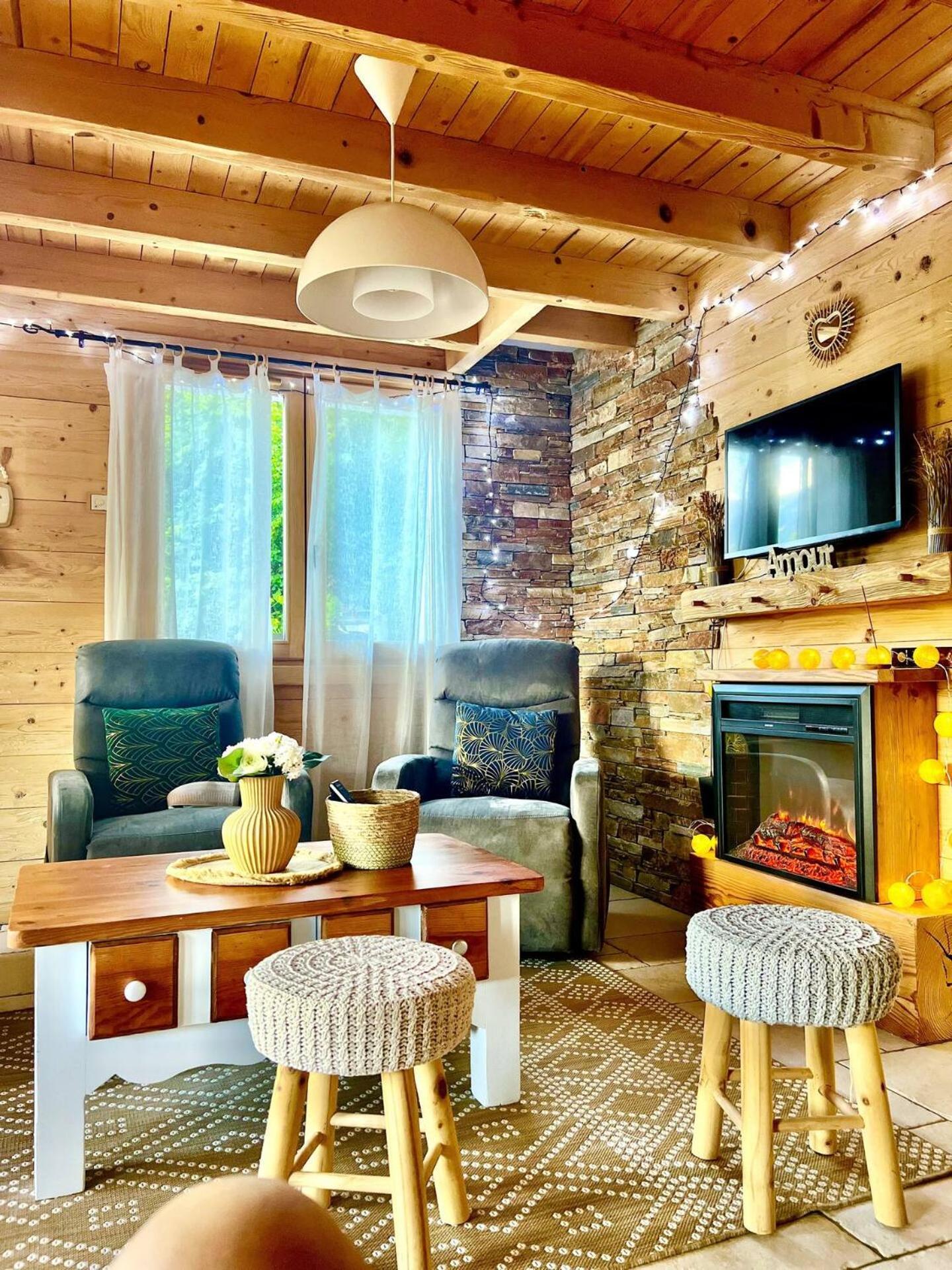 Les Clefs Charming Family Chalet For 8 People, With Private Hot Tub מראה חיצוני תמונה