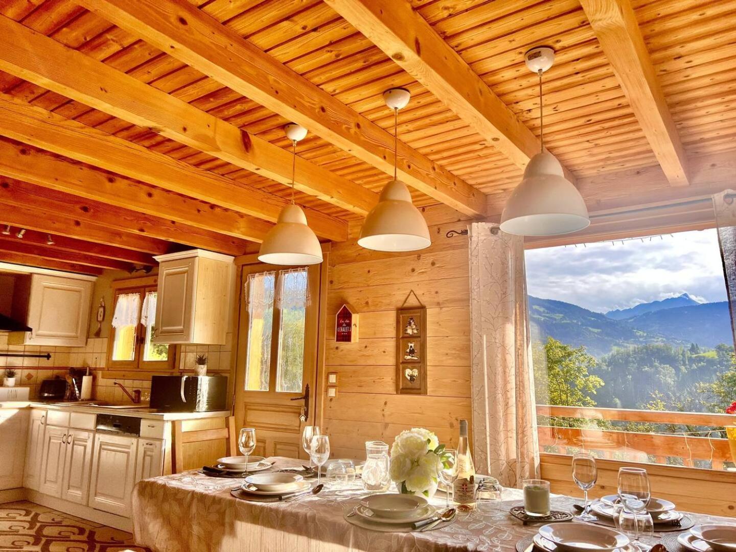 Les Clefs Charming Family Chalet For 8 People, With Private Hot Tub מראה חיצוני תמונה